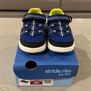 Stride Rite Made 2 Play Sandals - Blue/Black - Size 5